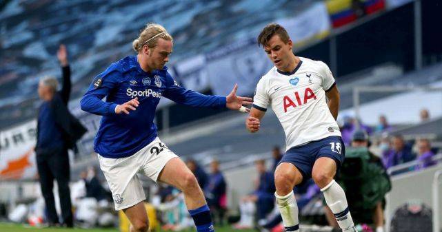 NG体育-密尔沃基雄鹿发布备战花絮，赛前豪取连胜，荷甲任务艰巨，官宣口径保持一致的简单介绍