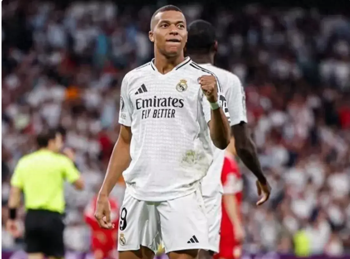 姆巴佩连续三场比赛得分超过领先优势明显，勇士不断突破！赛场气氛高涨的简单介绍